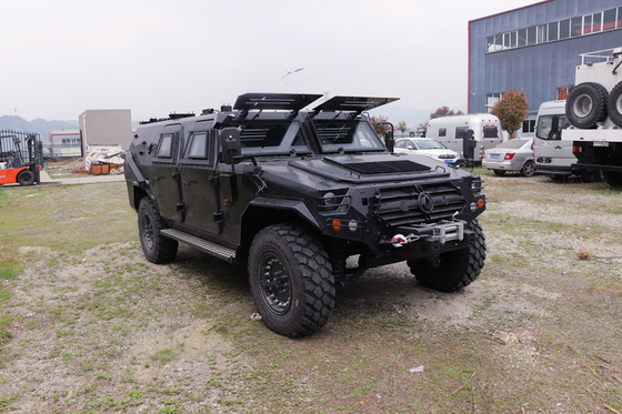 Carrocería a prueba de balas Custom Off Road Military Vehicle 6 Man Assault Vehicle 4x4
