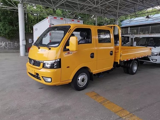 El cargo ligero de la cama del camión de la fila del taxi del doble del camión del cargo de DONGFENG enciende el motor diesel 90Hp