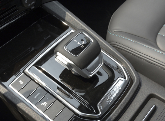 Motor EV de los vehículos eléctricos 5 de DONGFENG solo de Seater del kilometraje puro del coche NEDC los 415KM