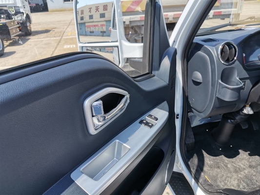 Dongfeng EEC New Energy Electric Truck 2 Asientos 66.8kwh Batería R15 Neumático