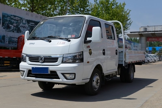 motor diesel pequeño Lorry Truck Double Row del camión 4x2 del cargo de la luz 4.5T 5 asientos