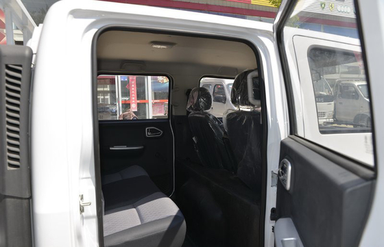 motor diesel pequeño Lorry Truck Double Row del camión 4x2 del cargo de la luz 4.5T 5 asientos