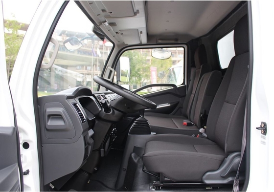 Camión 4X2 150 - 250 HP GVW 6 del cargo de la luz de Cummins Engine - 12T