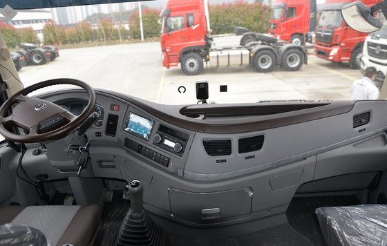 ABS estándar LDWS FCWS de salida del camión diesel del tractor de DONGFENG 600hp
