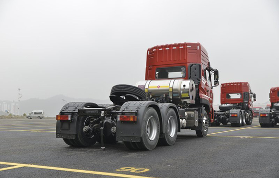 Masa de la tracción 40 motor de la dislocación del tractor de los camiones 6x4 del transporte del GASERO de la tonelada alto