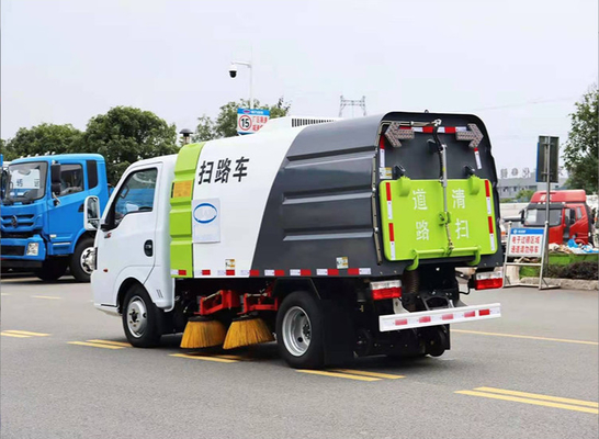 poder municipal 113hp Mini Road Sweeper de la gasolina del camión del saneamiento de la rueda 4x2