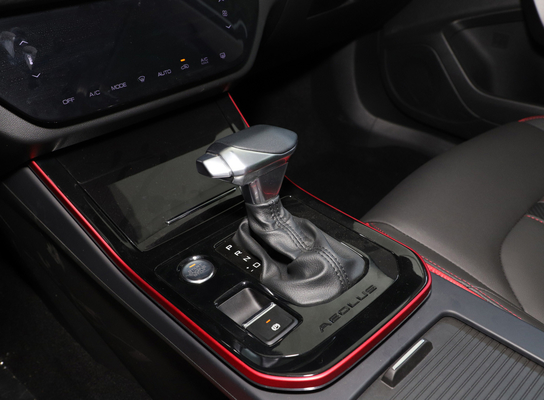 Coches de Dongfeng SUV 5 asientos 150HP con el techo corredizo panorámico
